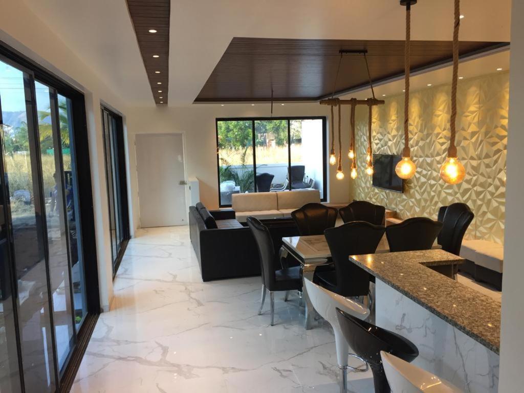 לונבלה Platinum Villa 3Bhk מראה חיצוני תמונה